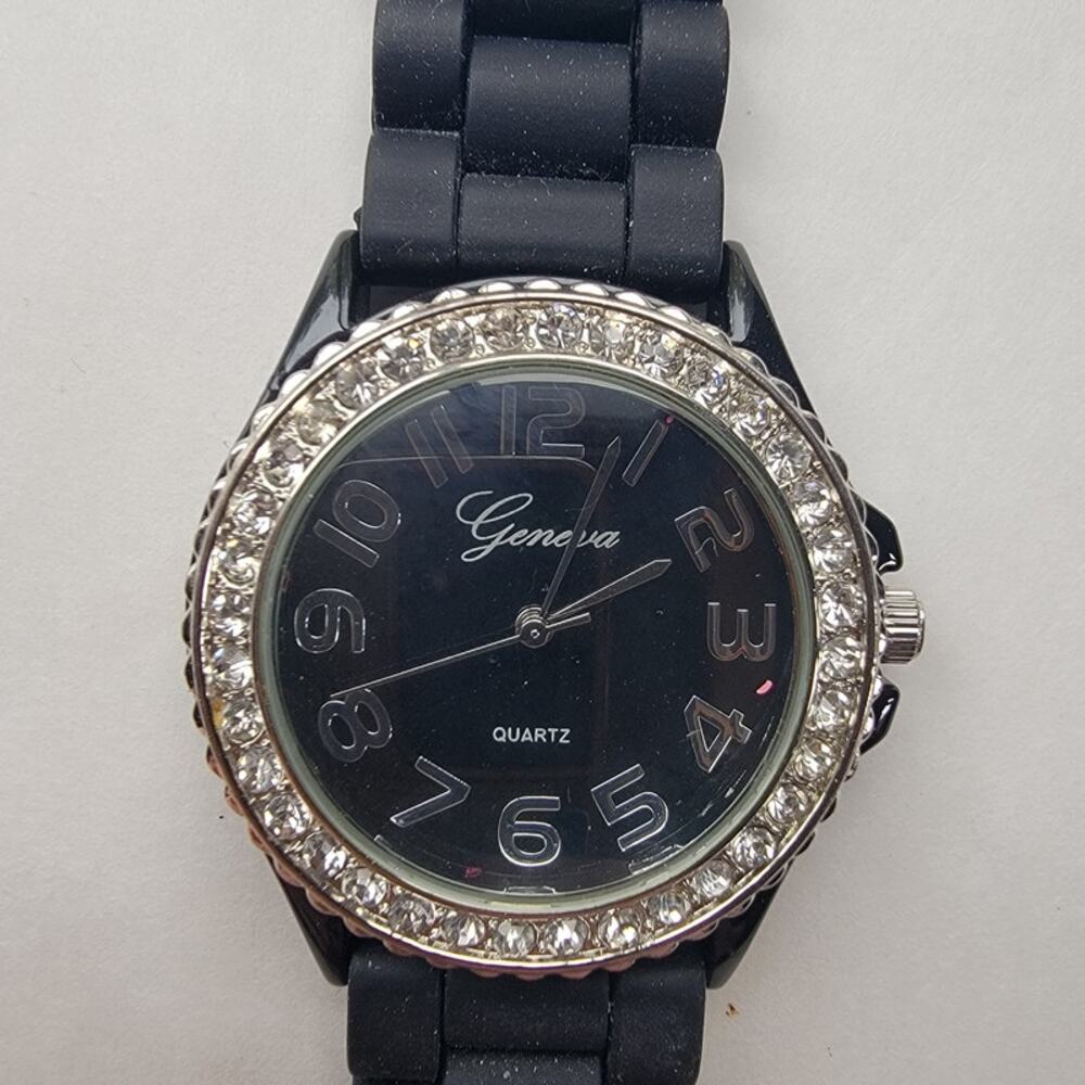 Vintage Watches Geneva Black Silicone Womens Quartz Crystal Dial